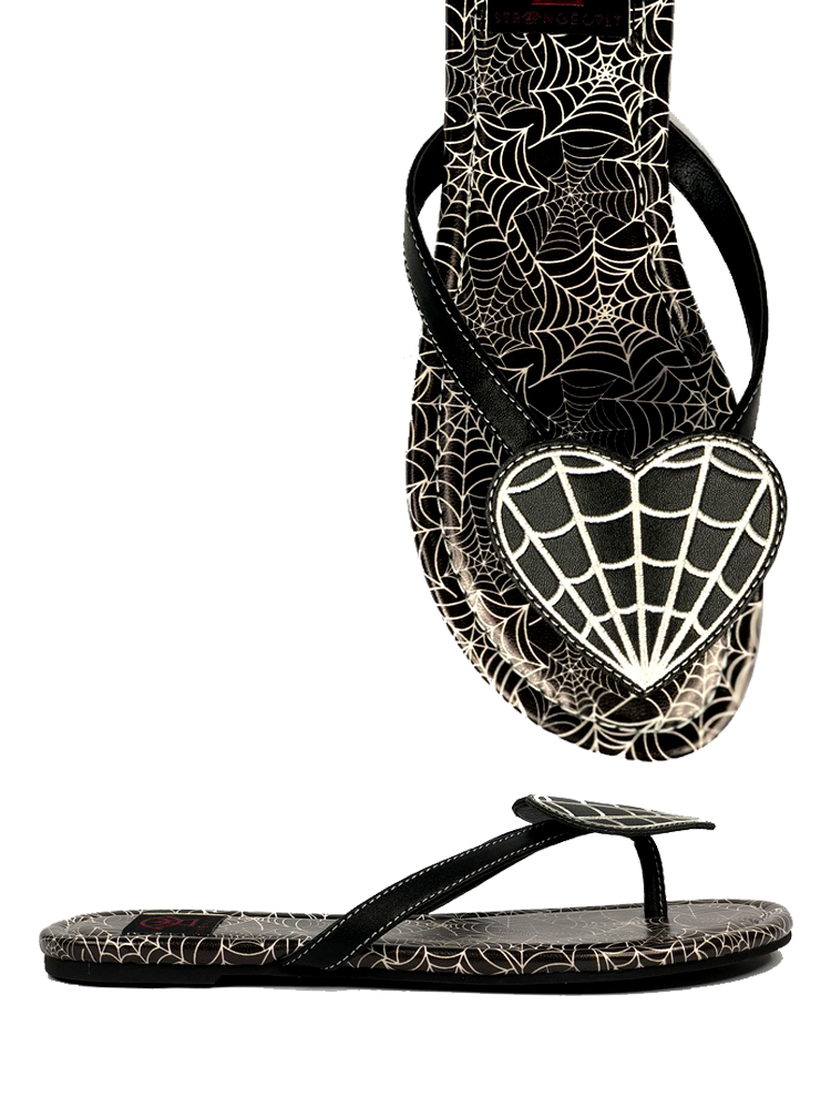Betty Web Heart Black — strangecvlt