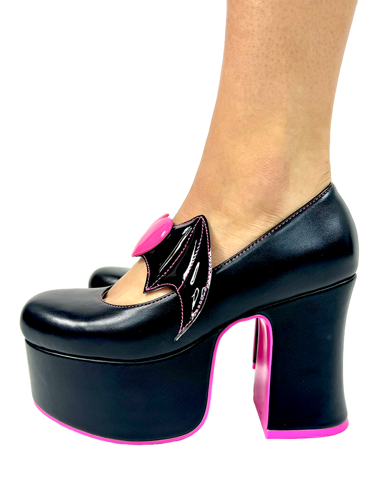 DEELITE DRACULAURA - BLACK/HOT PINK
